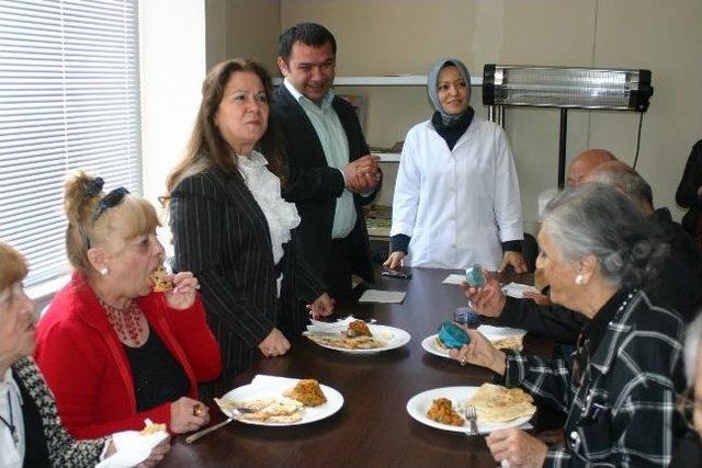 Huzurevi Sakinlerine İnternet Erişim Kursu 3