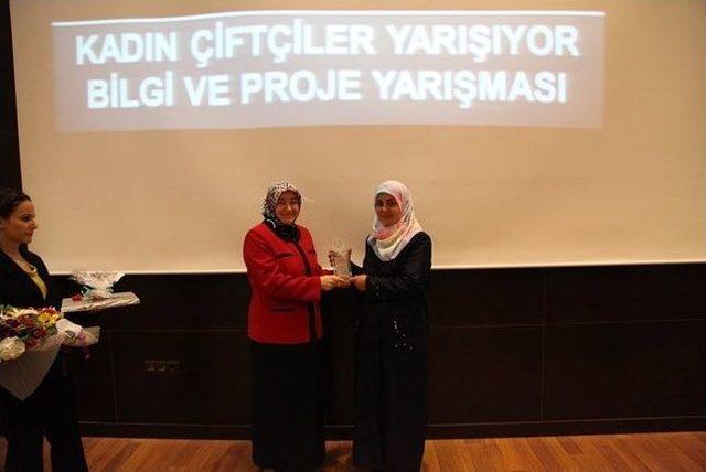 &Ccedil;anakkale de Kadın &Ccedil;ift&ccedil;iler Yarıştı 2