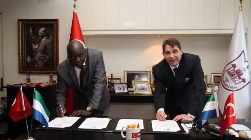 Kara Kıtaya Dost Eli