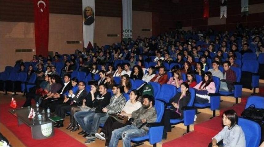 Karab&uuml;k&rsquo;te Tiyatro Festivali