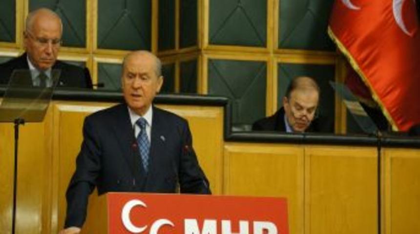 Bah&ccedil;eli: Aklını Kaybetmişlerin Kurduğu Heyet