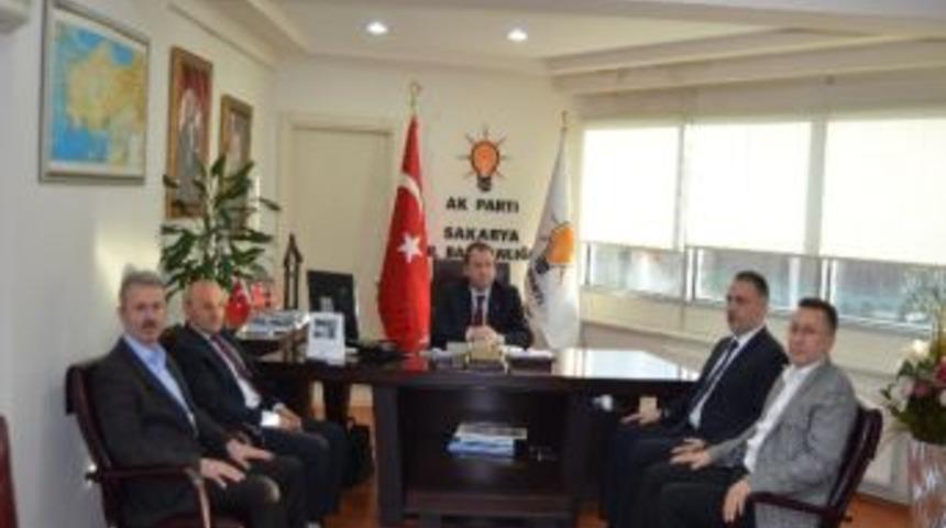 Sakarya Barosu Başkanı Hacıey&uuml;poğlu Uncuoğlu&rsquo;nu Ziyaret Etti