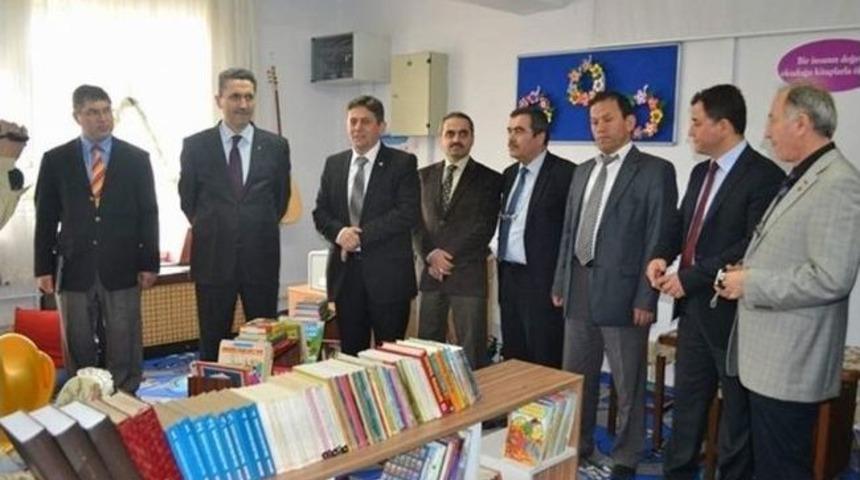 Karab&uuml;k&rsquo;te &ldquo;okullar Hayat Olsun&rdquo; Projesi