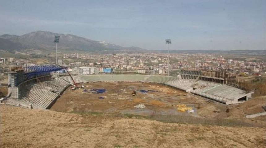 T&uuml;rkiye&rsquo;nin İlk 'ay-yıldızlı' Stadı