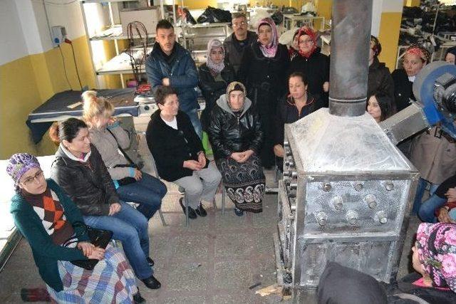 Alaplı’da Ücretlerini Alamayan Tekstil İşçileri İş Bıraktı