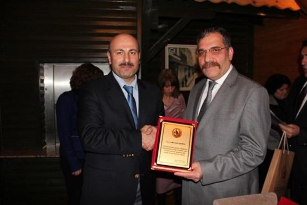 Emekli Olan Personele Veda Yemeği D&uuml;zenlendi