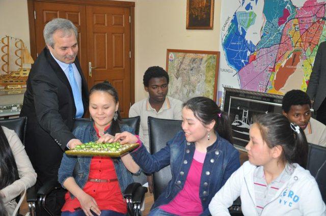 Türkçenin Çocukları Kozan’da