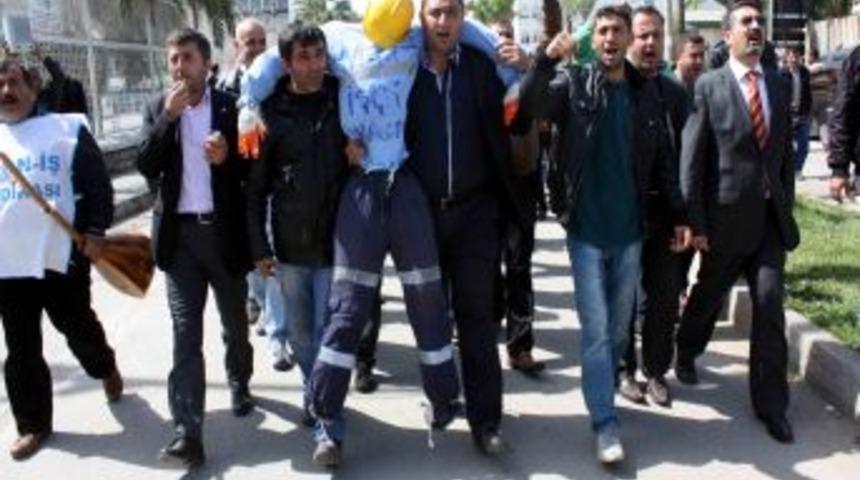 Mersin Limanı'nda Kuklalı Eylem