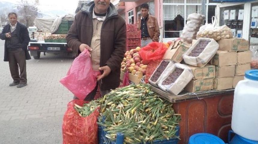 &lsquo;g&uuml;lbahar&rsquo; Bitkisi Tezgahlarda Yerini Aldı