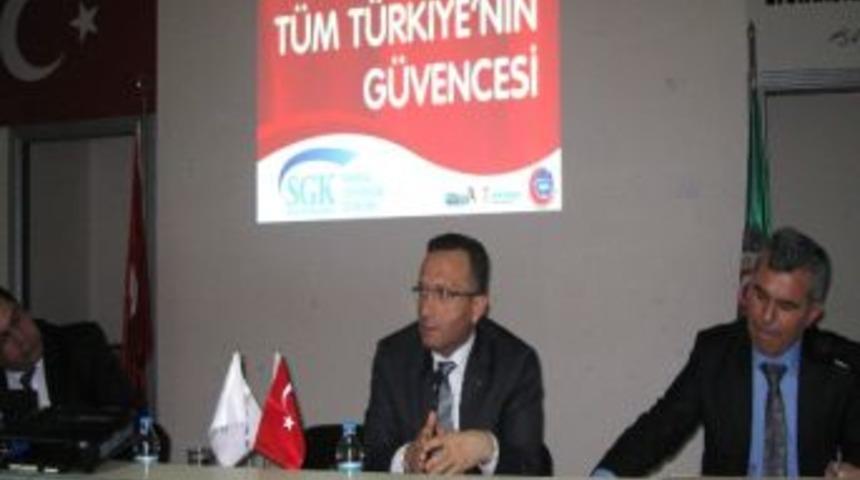 Sgk M&uuml;d&uuml;r&uuml; G&uuml;lpak, Mut Muhtarlarıyla Buluştu