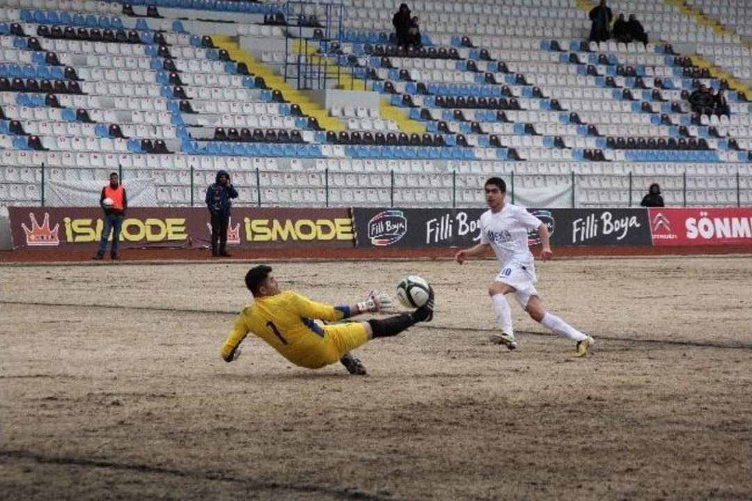 Yakutiyespor: 1 Iğdır &Uuml;niversitesispor: 1