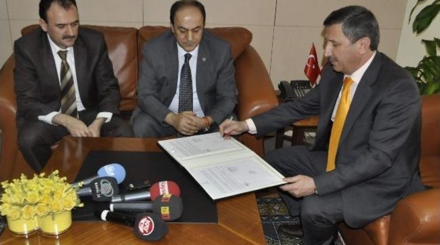 Vali Şerif Yılmaz: