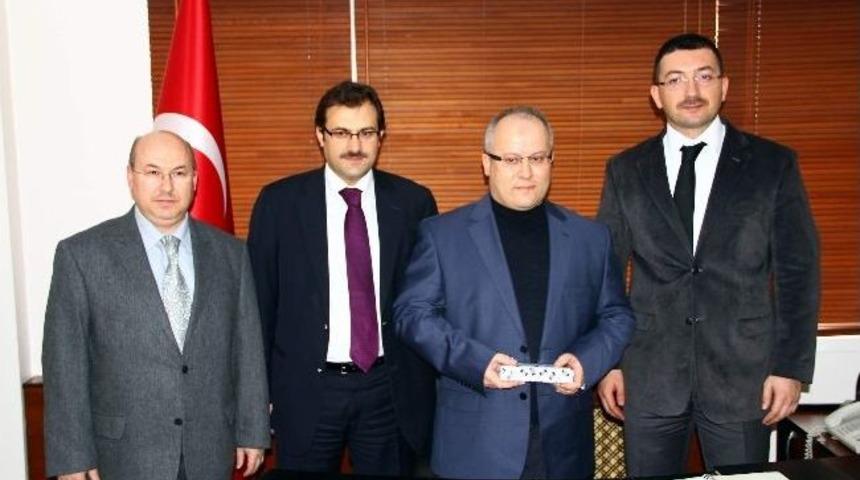 Samsun&rsquo;da Yılın Doktoruna &Ouml;d&uuml;l