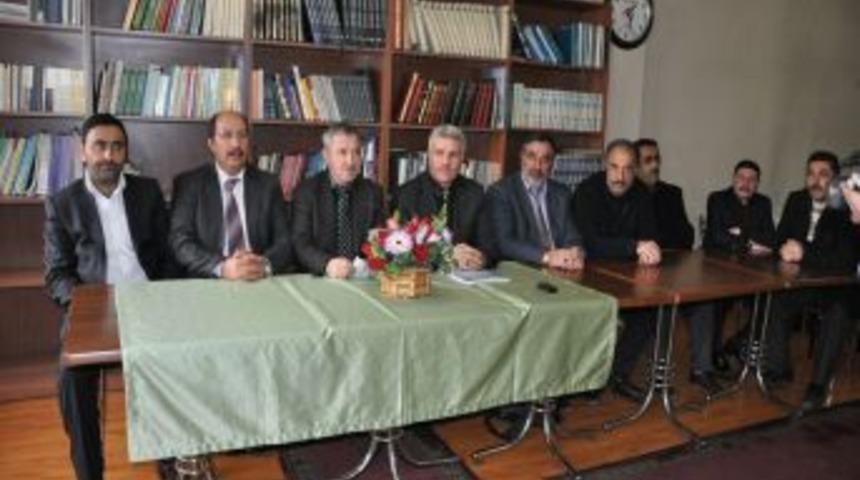 STK&rsquo;lar, Camiler Kapalı Haberine Tepki G&ouml;sterdi