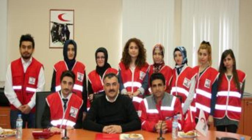 T&uuml;rk Kızılayı, Erzincan Gen&ccedil;lik Kolları Şubesini Kurdu