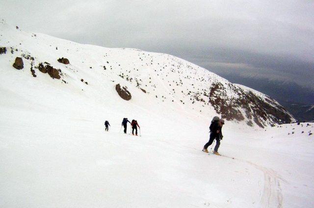 Avusturyalı Turist Kafilesi, Erzincan’a Hayran Kaldı