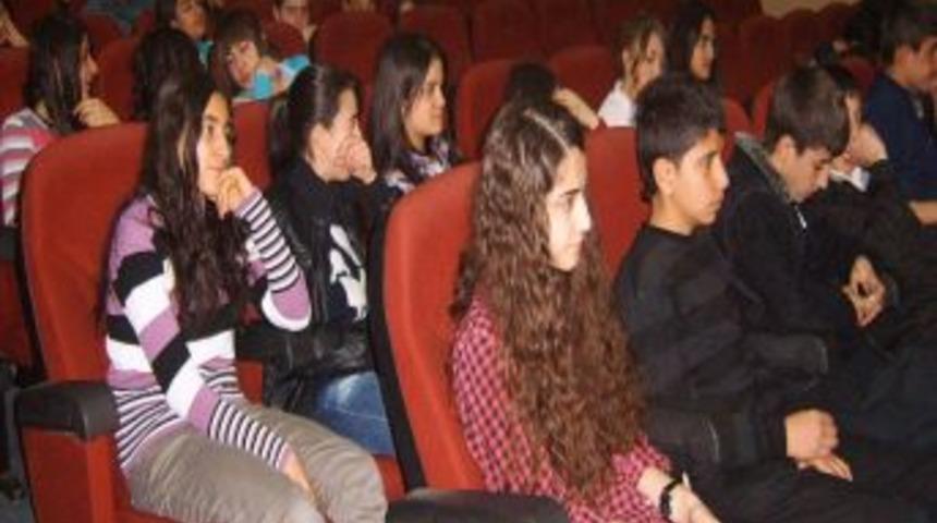 &Ouml;ğrencilere, '&Ouml;yk&uuml; Yazma Teknikleri' Anlatıldı