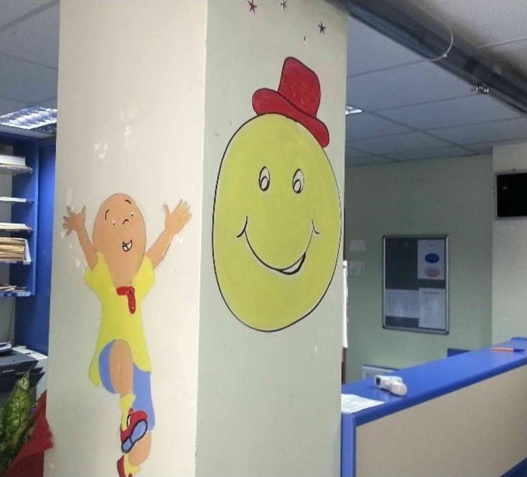 &Ccedil;ocuk Servisinin Duvarlarını Hayal Kahramanları S&uuml;sl&uuml;yor