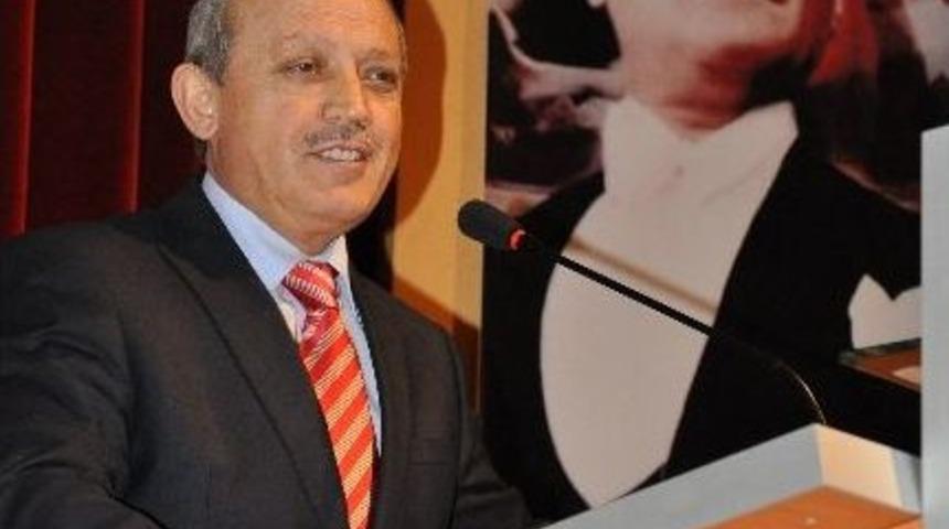 Kl&uuml; Rekt&ouml;r&uuml; Ayka&ccedil;; &ldquo;&ouml;ğretim Elemanı, &Ouml;ğrencilerine Kendisini Adamasa G&ouml;revini İyi Yapmış Değildir&rdquo;