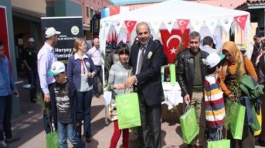Adana Orman B&ouml;lge M&uuml;d&uuml;rl&uuml;ğ&uuml; Fidan Dağıttı