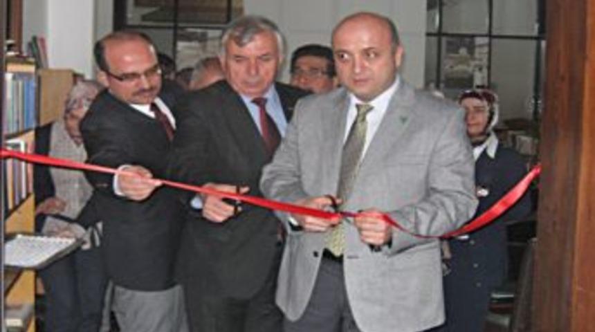 Niksar Halk K&uuml;t&uuml;phanesi Yeni Binasına Taşındı