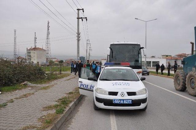 Amasyaspor Kafilesi Taşlandı