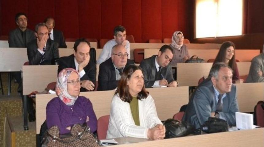 Yunus Emre&rsquo;nin Eseri Değerler Eğitime Işık Tutacak