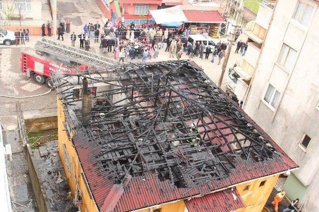 &Ccedil;arşamba&rsquo;da Yangın 1