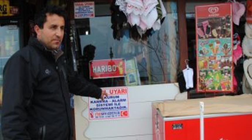 Side'de Bir Market 10 G&uuml;n I&ccedil;inde 3 Defa Soyuldu