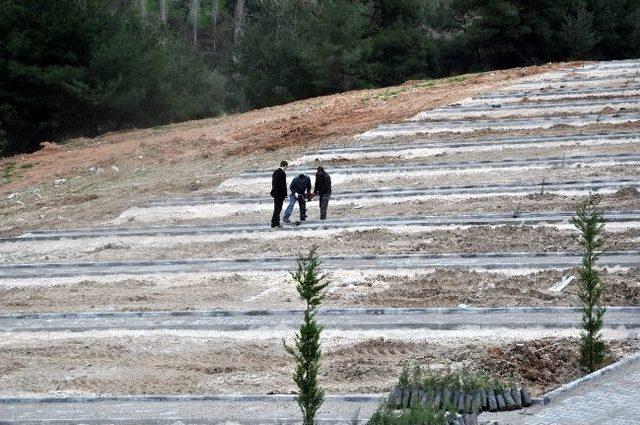 Üç Bin Kişilik Mezarlık Hizmete Açılıyor