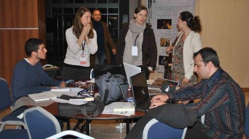 7 &Uuml;lkeden 30 Mimar Kuşadası&rsquo;nda