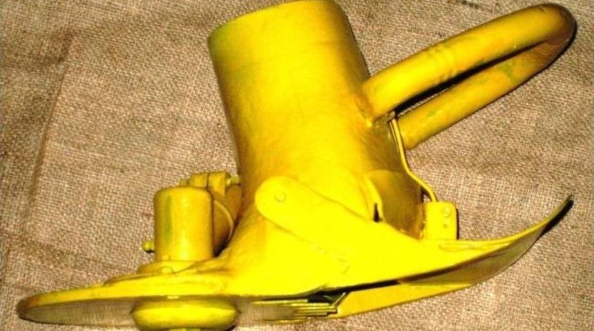 &Ouml;ğretmen, &Ccedil;ay Bi&ccedil;me Makinesi Geliştirdi Ve Patentini Aldı