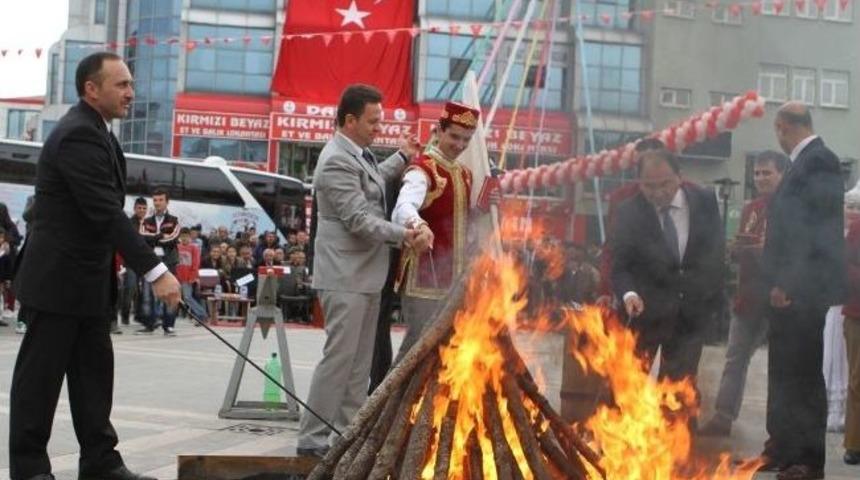 Develi&rsquo;de Nevruz Coşkusu