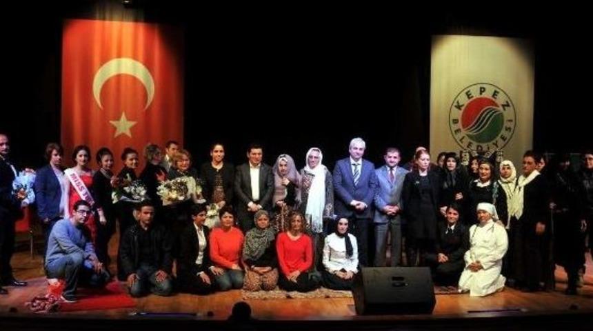 Akmek&rsquo;ten İlk Kadınlar Tiyatrosu