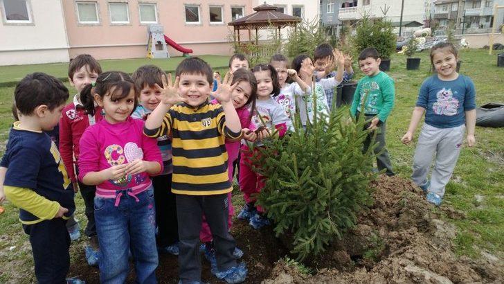 Miniklerin De Dikili Ağacı Oldu G2