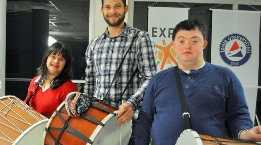 Down Sendromlu Gen&ccedil;ler Ritm Tutmasını &Ouml;ğrendi