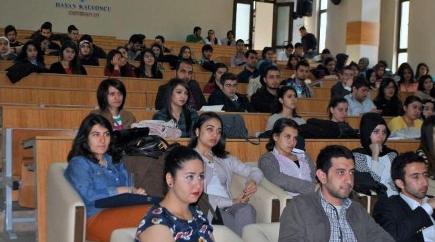 Hk&uuml;&rsquo;de Marka Semineri