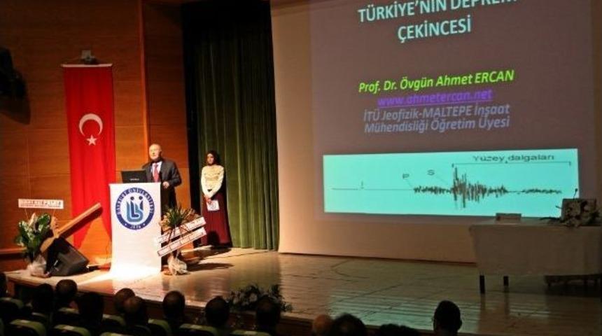 Bayburt &Uuml;niversitesinde D&uuml;zenlenen Konferansta Konuşan Prof. Dr. Ahmet Ercan:
