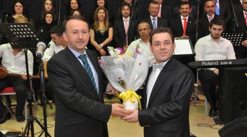 Kartepe'de T&uuml;rk Halk M&uuml;ziği Konseri