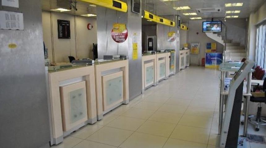 Amasya&rsquo;da Ptt &Ccedil;alışanlarından İş Bırakma Eylemi