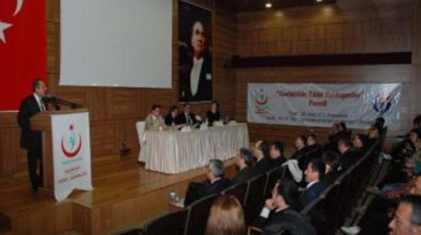 Sağlık M&uuml;d&uuml;rl&uuml;ğ&uuml;'nden Geriatride Tıbbi Yaklaşımlar Paneli