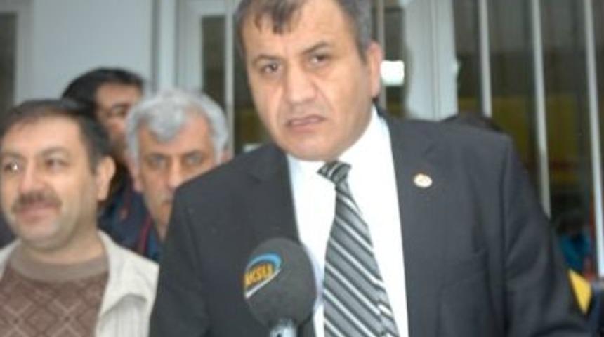 Ptt &Ccedil;alışanları İş Bırakma Eyleminde