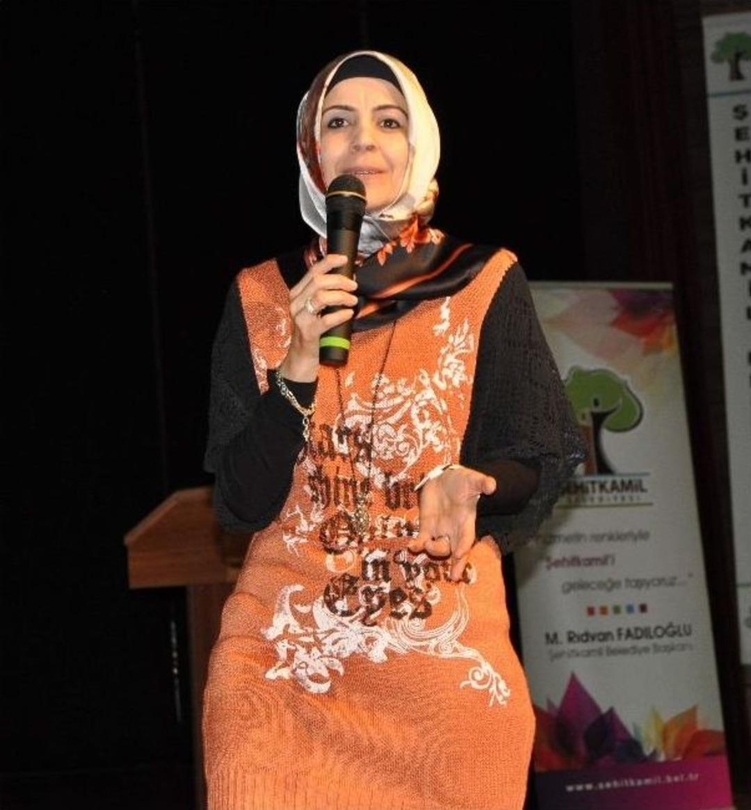 Şehitkamil Belediyesi &lsquo;aile Okulu&rsquo; Seminerlerine Devam Ediyor