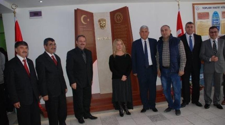 Anadolu &Ouml;ğretmen Lisesine &ldquo;atat&uuml;rk K&ouml;şesi&rdquo;