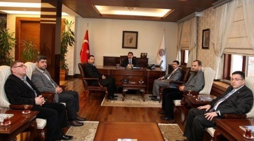 M&uuml;siad Y&ouml;netiminden Vali Başk&ouml;y&rsquo;e Ziyaret