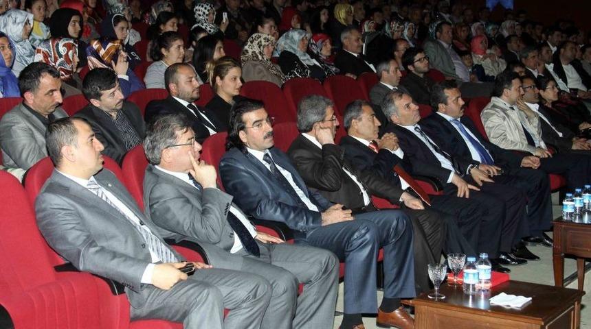 Saim Orhan: Anadolu Insanı D&uuml;nyaya Sevgi Ve Barış G&ouml;t&uuml;rd&uuml;