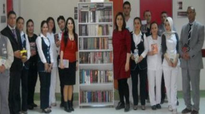 Onkoloji Hastanesinde &ldquo;k&uuml;t&uuml;phane Haftası&rdquo; Kutlandı