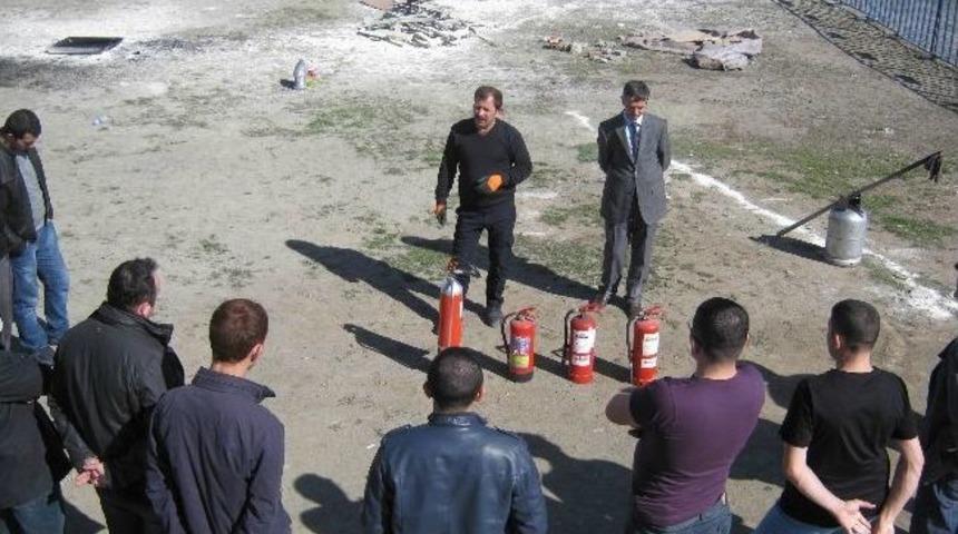 İtfaiyecilerden Polislere Yangın Eğitimi