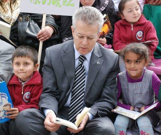 Tokat’ta “okullu Okulsuz Okuyoruz” Kampanyası