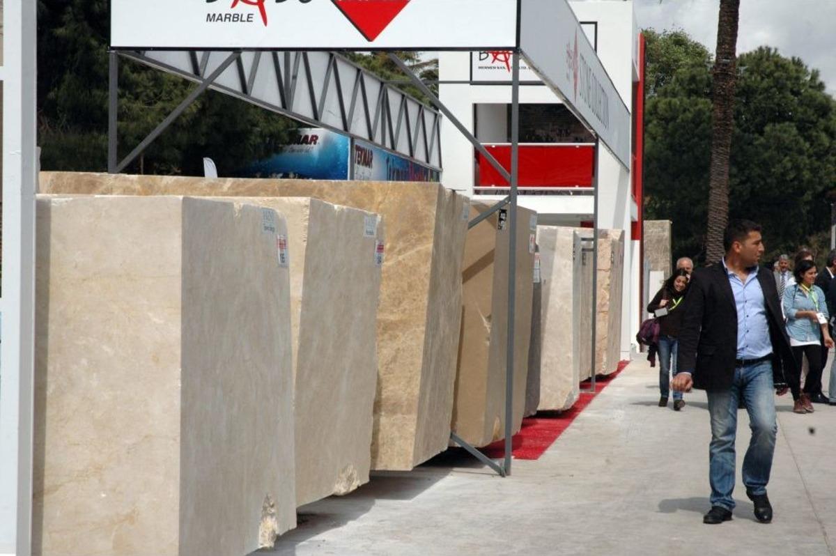 Fuar I&ccedil;in 80 TIR Mermer Taşındı